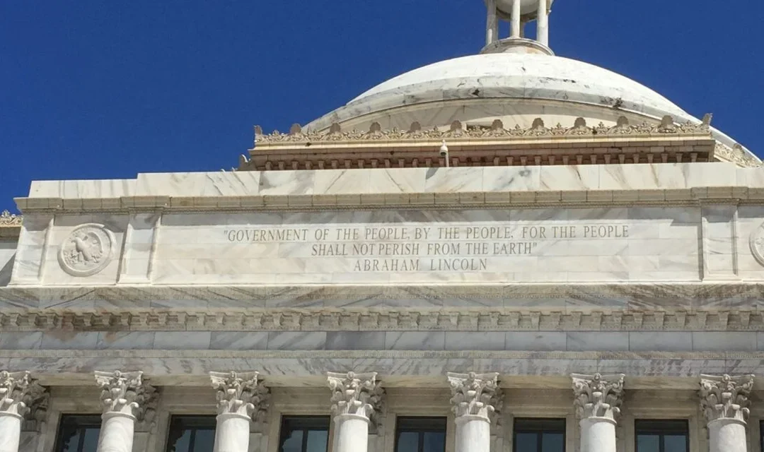 Puerto Rico: un territorio no incorporado a los Estados Unidos y un Estado libre asociado